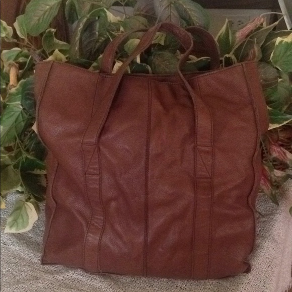 Banana Republic - Picture 2 of 6